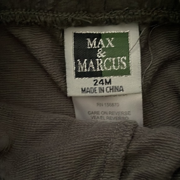 Dino Set l 24mo - Picture 6 of 7